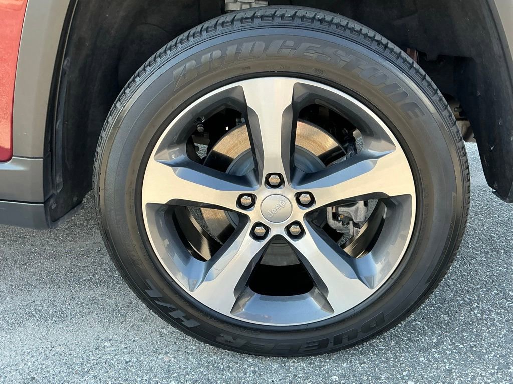 Used 2023 Jeep Grand Cherokee 4WD 4xe w/ Luxury Tech Group II image 25