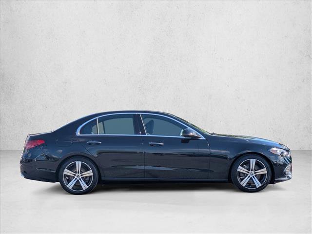 Used 2025 Mercedes-Benz C 300 4MATIC Sedan image 4