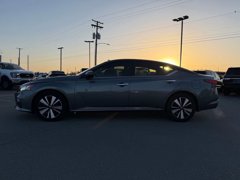Used 2021 Nissan Altima 2.5 SV image 4