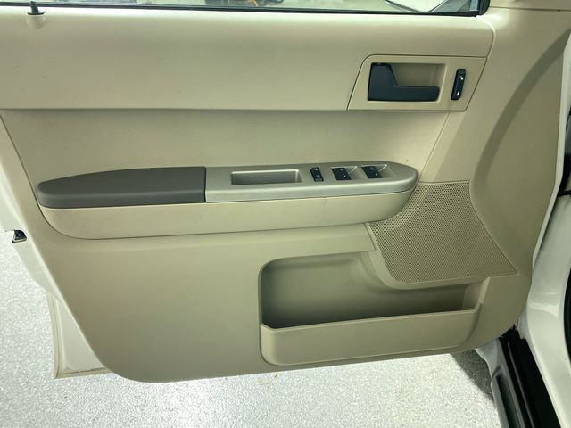 Used 2008 Ford Escape XLT image 17