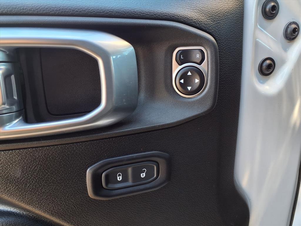 Used 2024 Jeep Wrangler Willys image 12