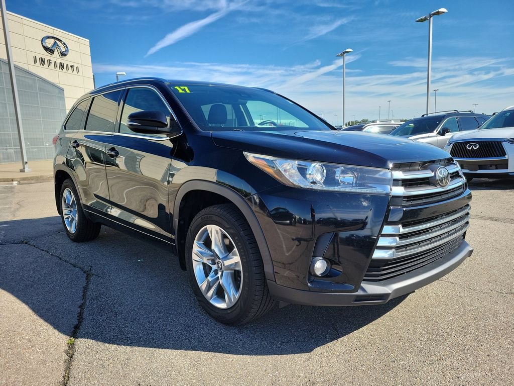 Used 2017 Toyota Highlander Limited AWD/4WD image 7