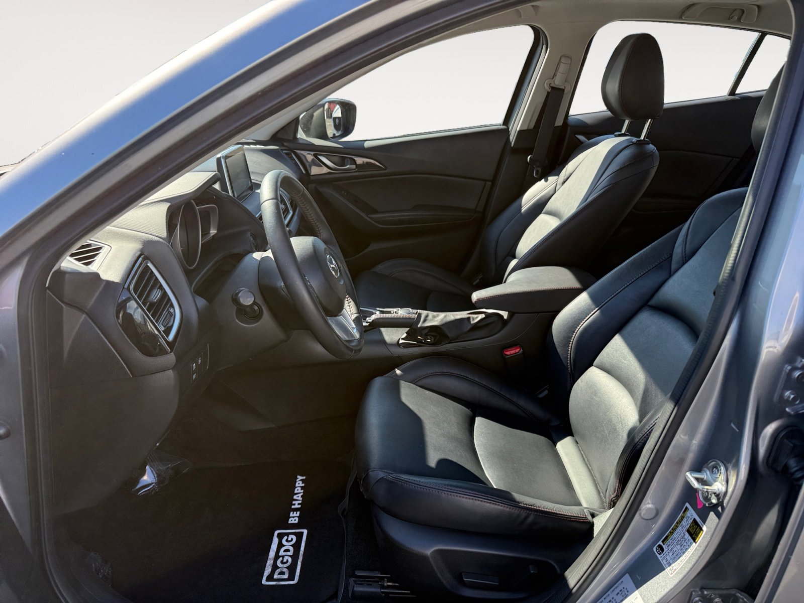 Used 2014 MAZDA MAZDA3 i Grand Touring image 10