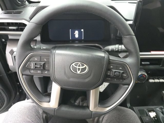 New 2026 Toyota 4Runner TRD Off-Road Premium AWD/4WD image 33