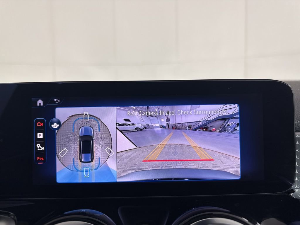 Used 2025 Mercedes-Benz EQB 300 4MATIC w/ Driver Assistance Package image 29