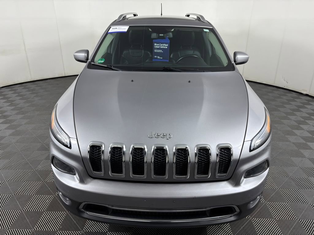 Used 2018 Jeep Cherokee Limited w/ Luxury Group image 2