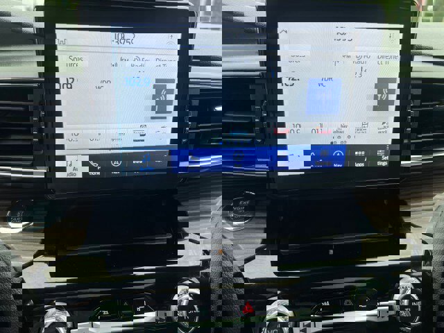 Certified 2022 Ford Explorer Limited w/ Equipment Group 301A image 12