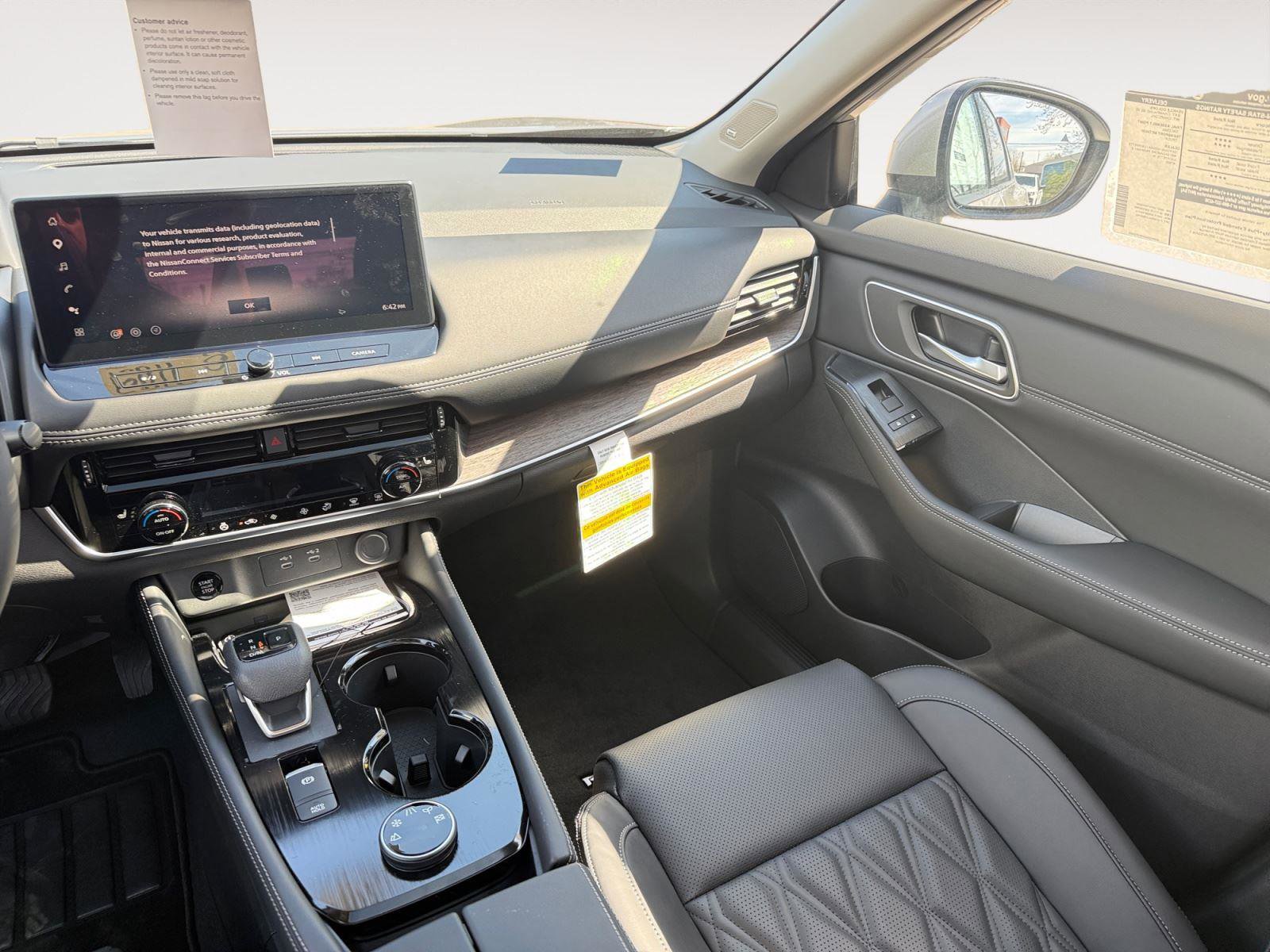 New 2026 Nissan Rogue Platinum AWD/4WD image 12