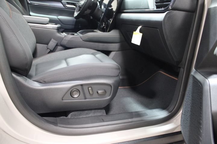 New 2026 GMC Terrain AT4 AWD/4WD image 25