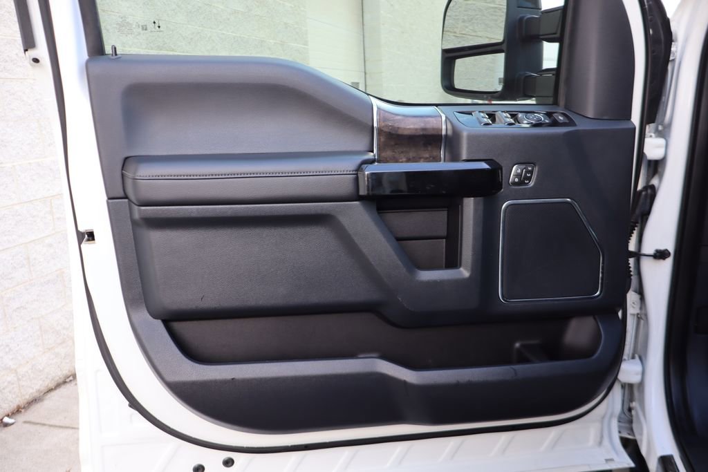 Used 2022 Ford F250 Lariat w/ Lariat Ultimate Package AWD/4WD image 25