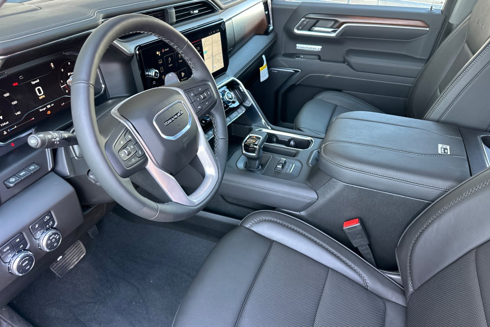 New 2025 GMC Sierra 1500 Denali w/ Denali Reserve Package image 8