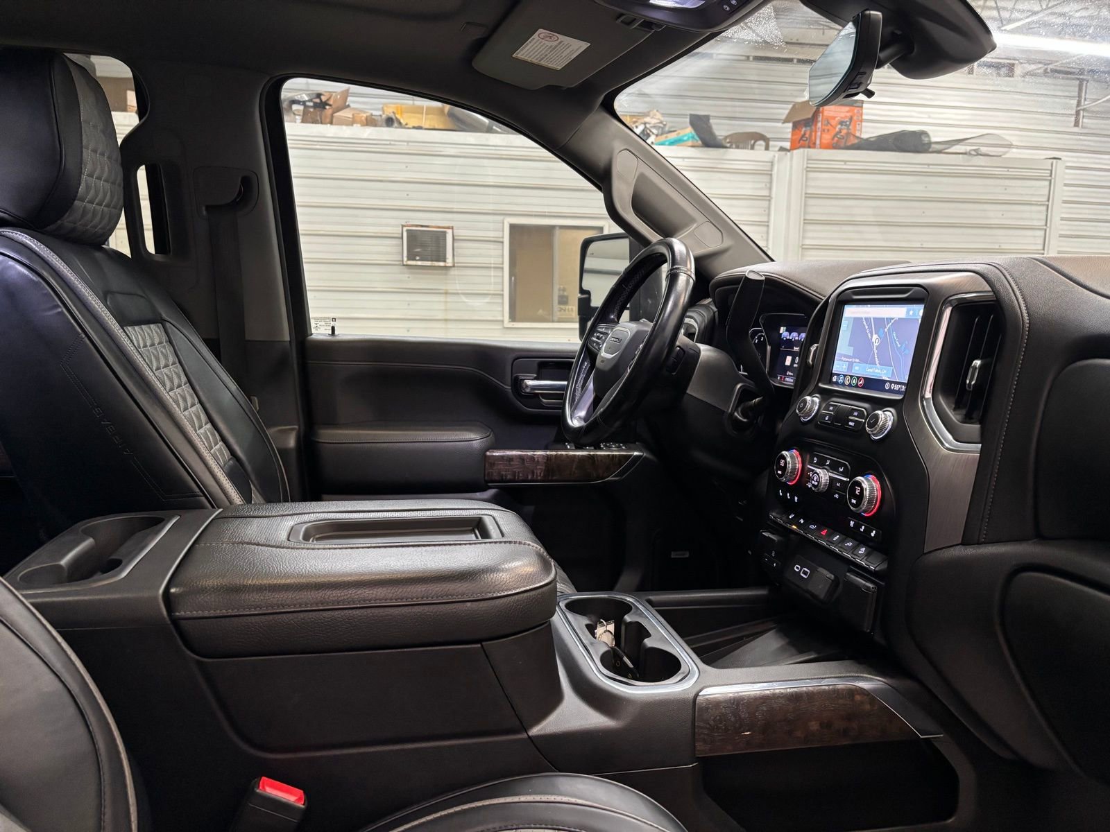 Used 2020 GMC Sierra 3500 Denali w/ Denali Ultimate Package image 29