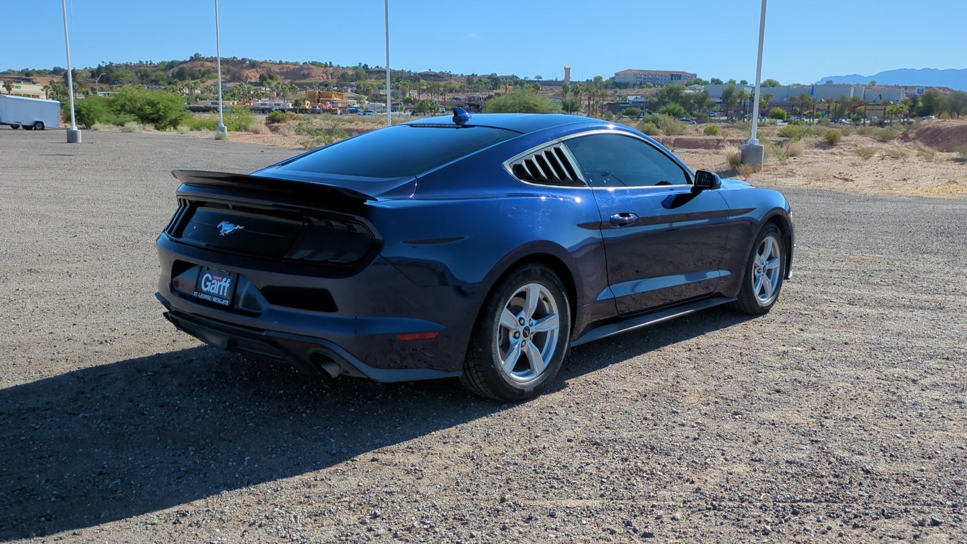 Used 2020 Ford Mustang Coupe RWD image 3