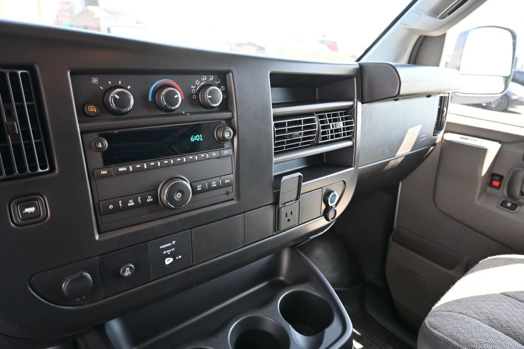 New 2026 GMC Savana 3500 Extended RWD image 15