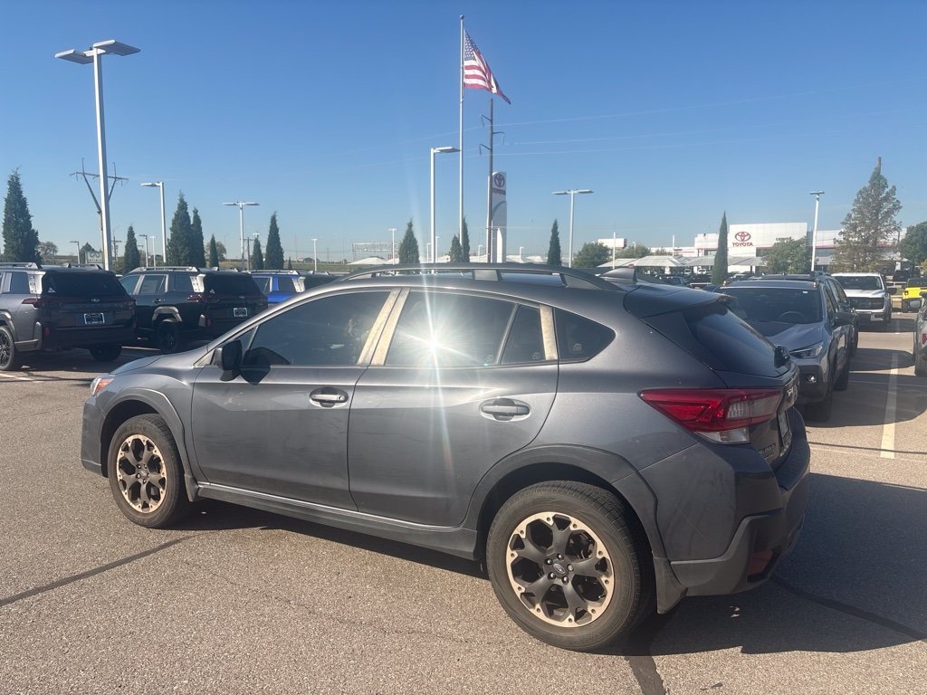 Used 2022 Subaru Crosstrek 2.0i Premium w/ Moonroof Package AWD/4WD image 5
