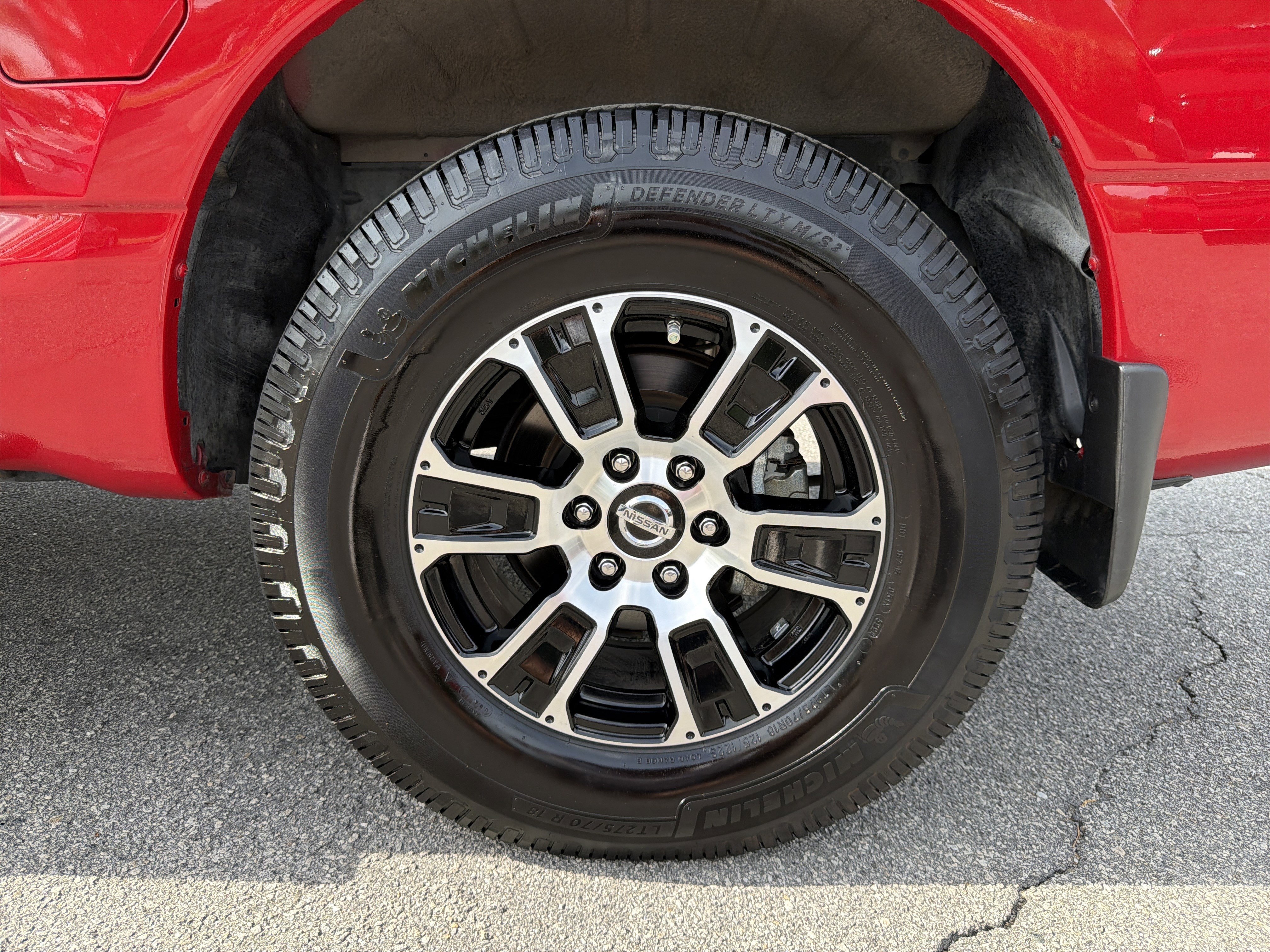 Used 2021 Nissan Titan SV w/ Accessory Utility Package RWD image 30