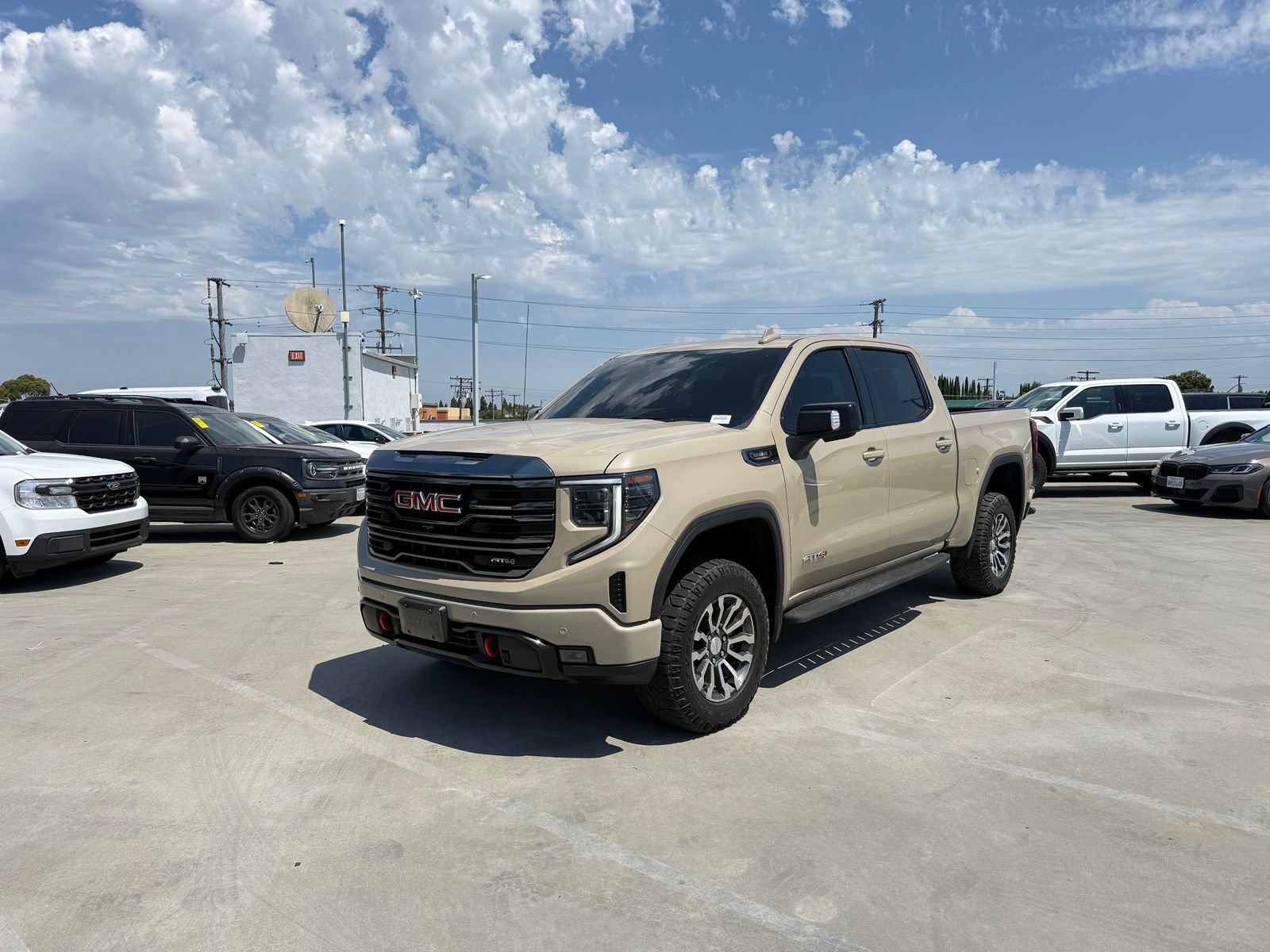 Used 2023 GMC Sierra 1500 AT4 w/ AT4 Premium Package