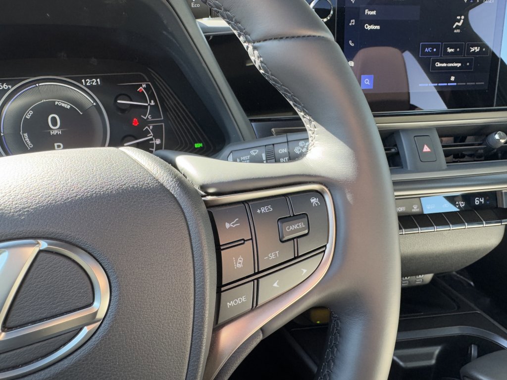 Used 2024 Lexus UX 250h F Sport image 32