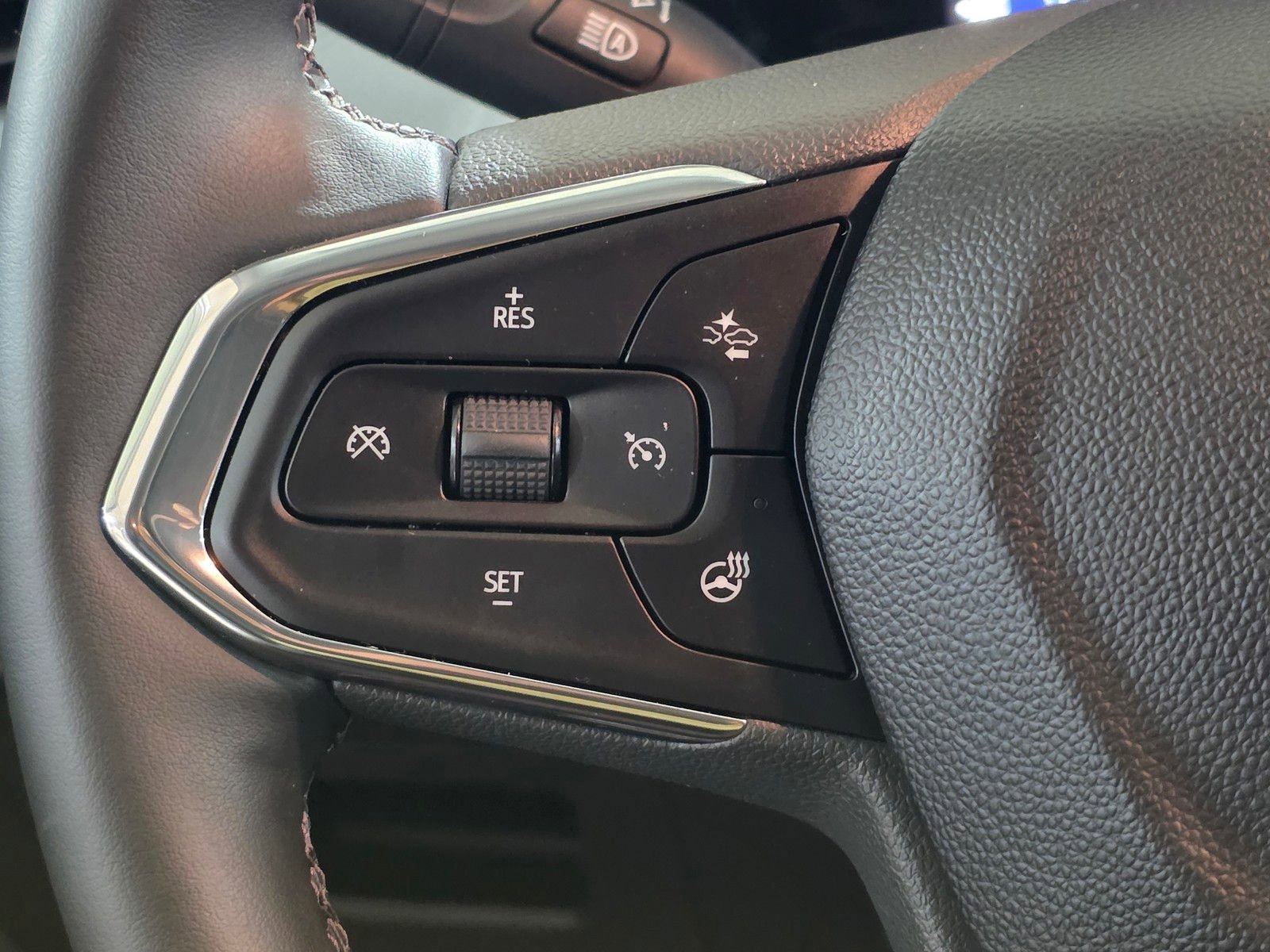 Used 2024 Chevrolet TrailBlazer LT w/ Convenience Package image 33