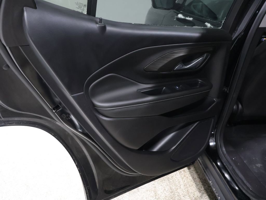Used 2024 GMC Terrain SLE image 19