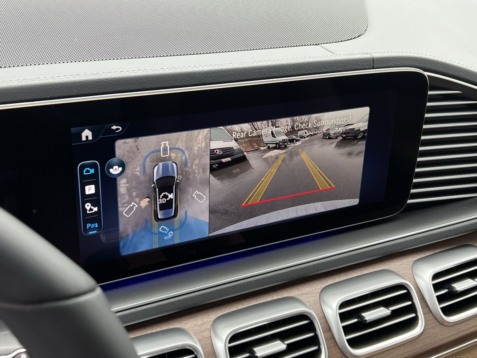 New 2026 Mercedes-Benz GLE 450e 4MATIC image 17