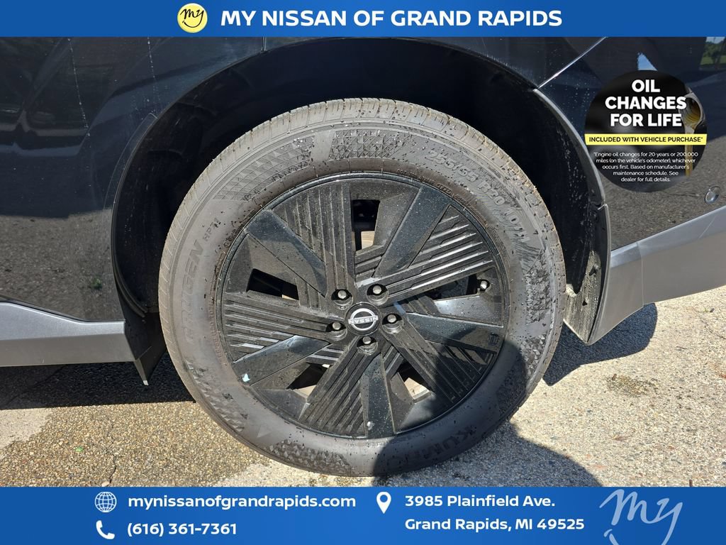 Used 2025 Nissan Murano SV AWD/4WD image 32