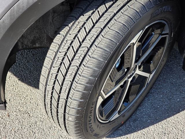 Used 2025 Kia Niro LX image 19