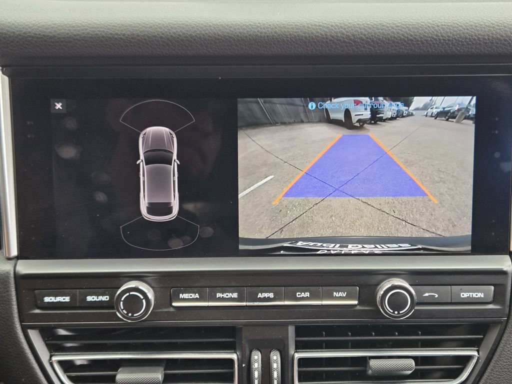 Used 2020 Porsche Macan Base image 23