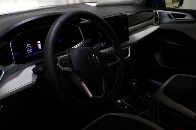 New 2026 Volkswagen Taos SE AWD/4WD image 15