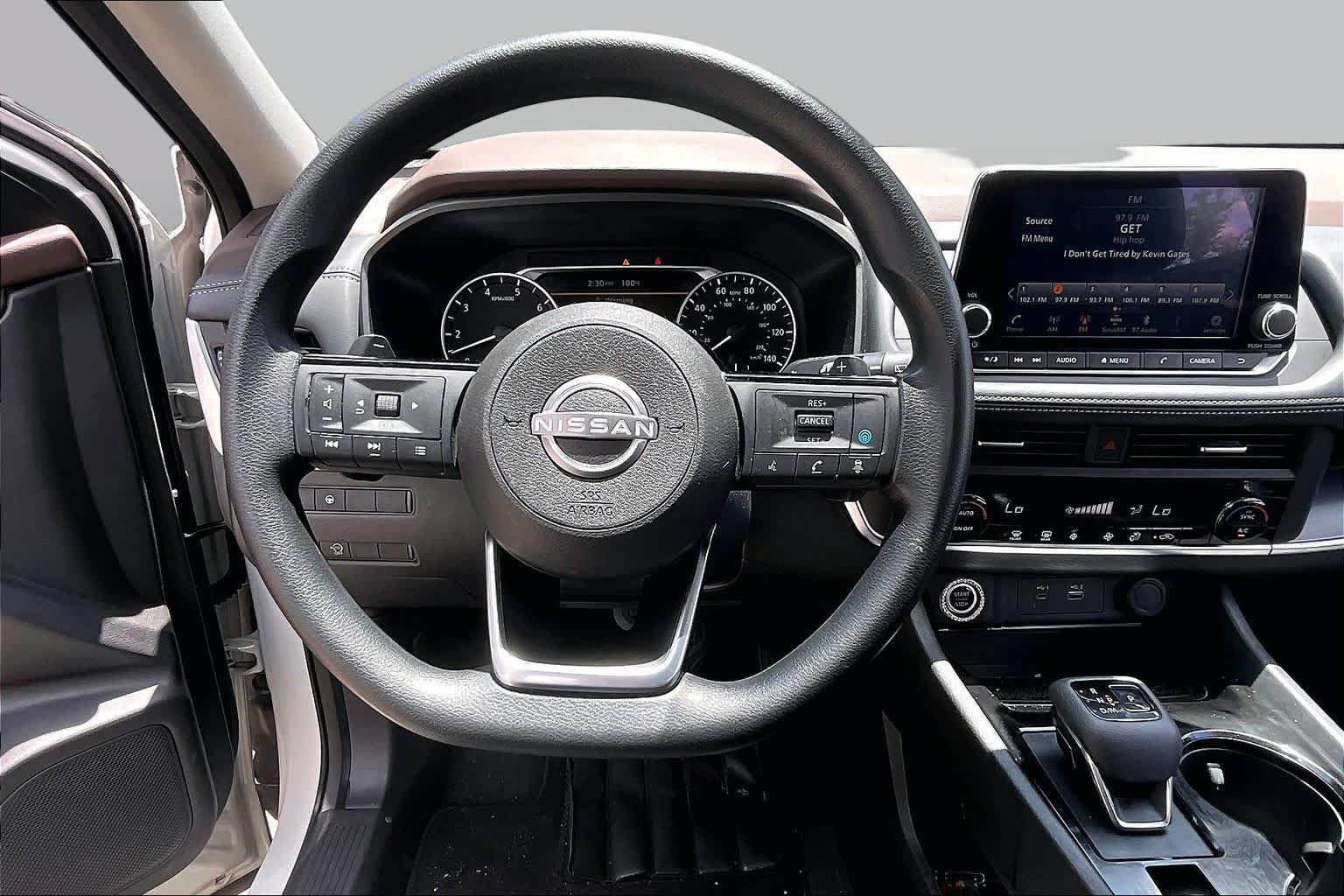 Certified 2023 Nissan Rogue SV FWD image 6