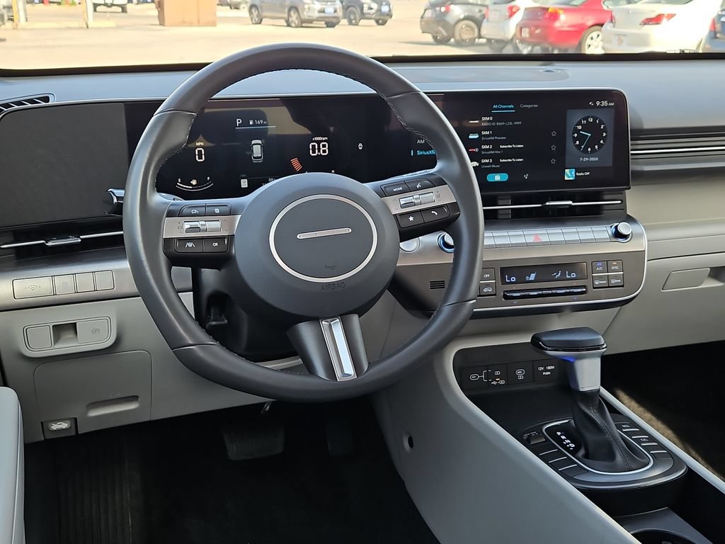 Used 2025 Hyundai Kona SEL FWD image 17