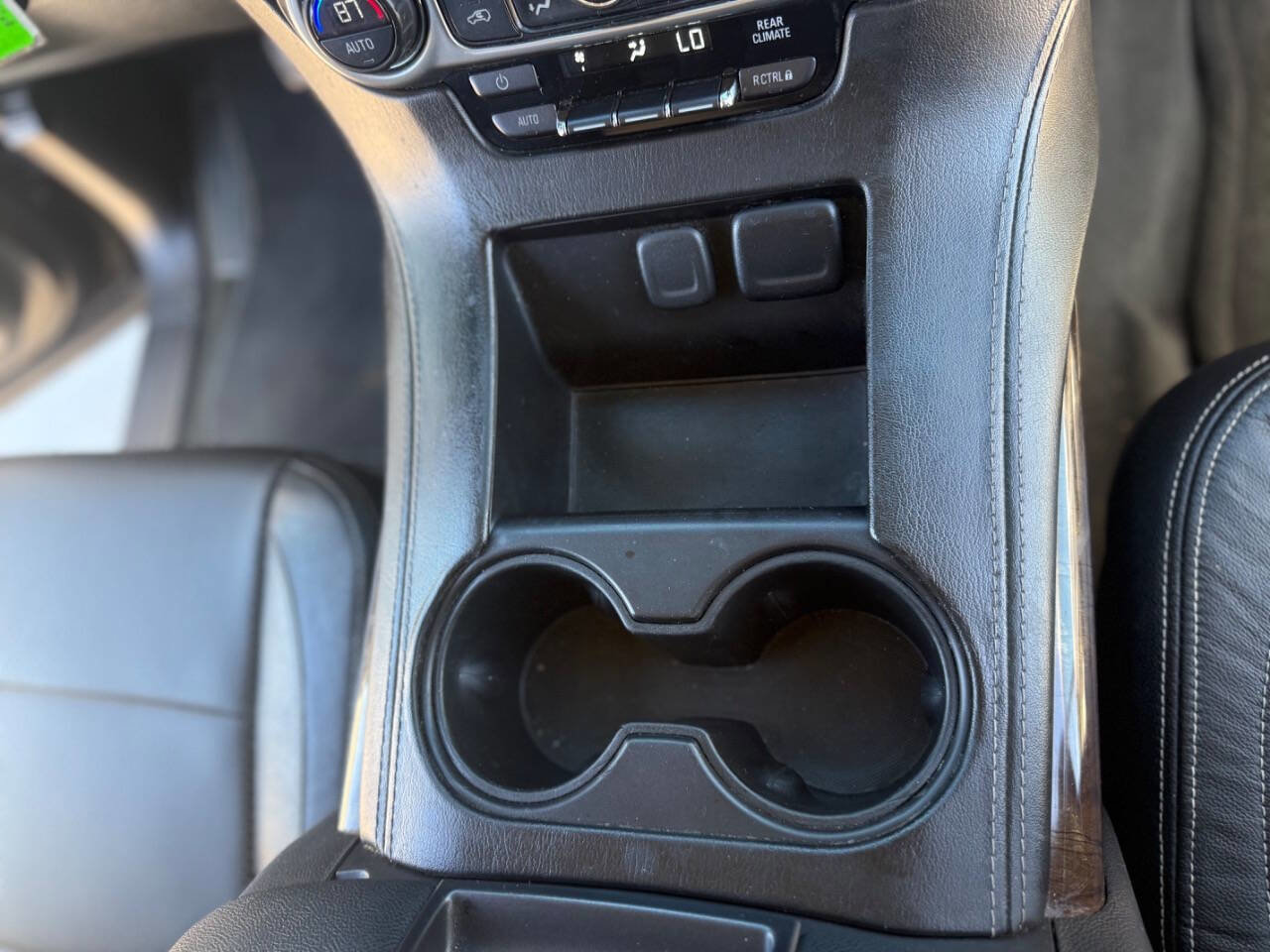 Used 2016 Chevrolet Suburban LS RWD image 44