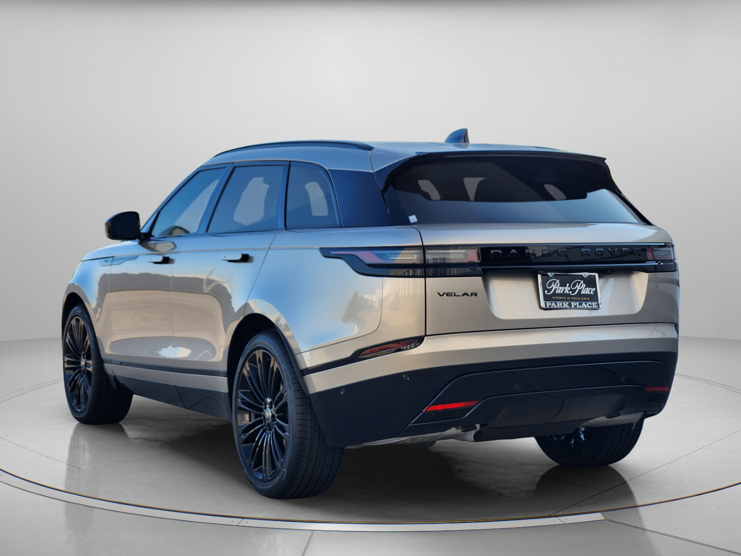 New 2026 Land Rover Range Rover Velar Belgravia AWD/4WD image 3