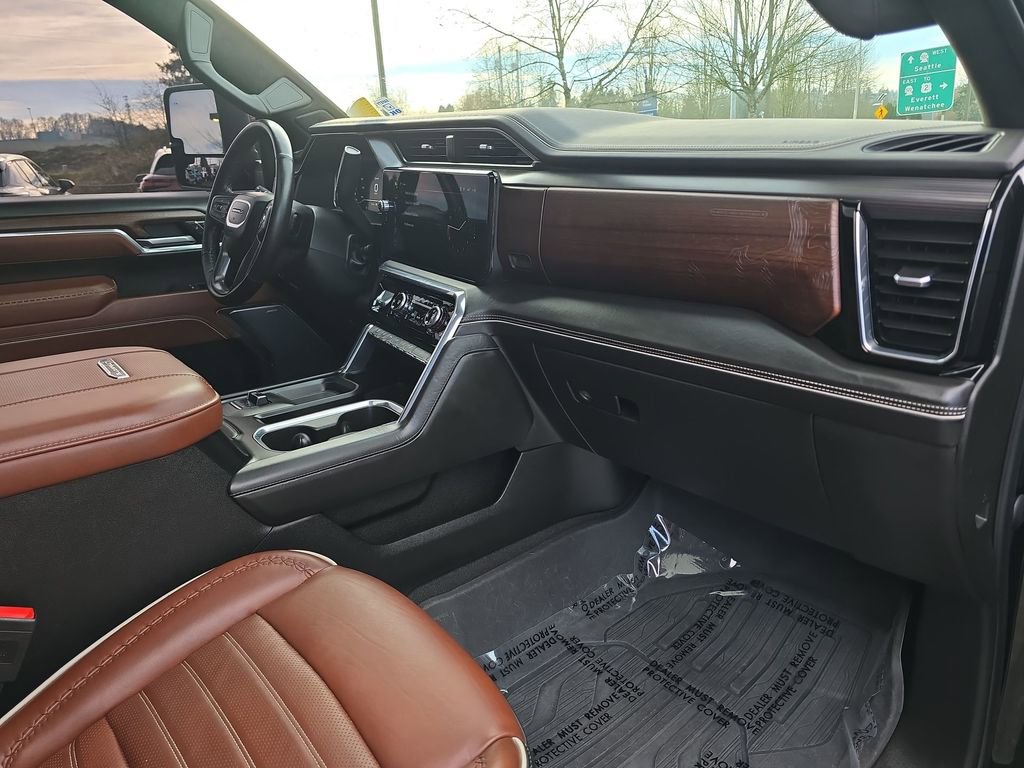 Used 2024 GMC Sierra 3500 Denali Ultimate image 35