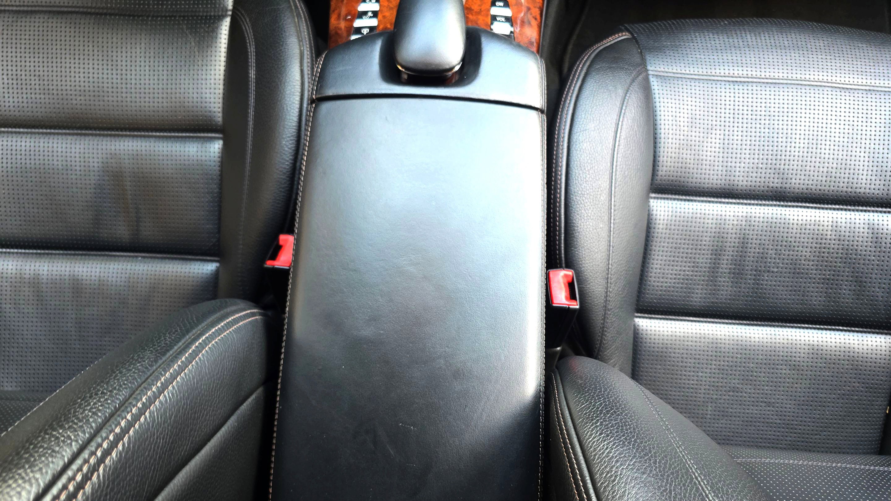 Used 2013 Mercedes-Benz S 63 AMG image 17