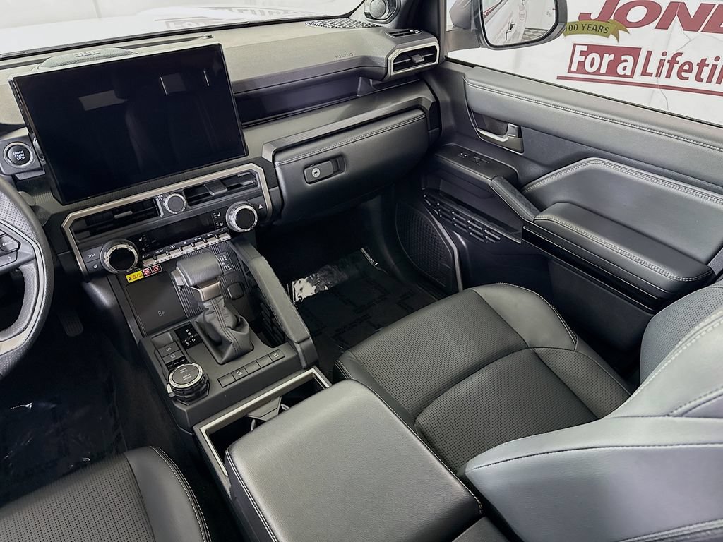 Certified 2025 Toyota 4Runner Limited AWD/4WD image 27