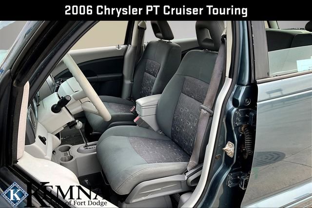 Used 2006 Chrysler PT Cruiser Touring FWD image 16
