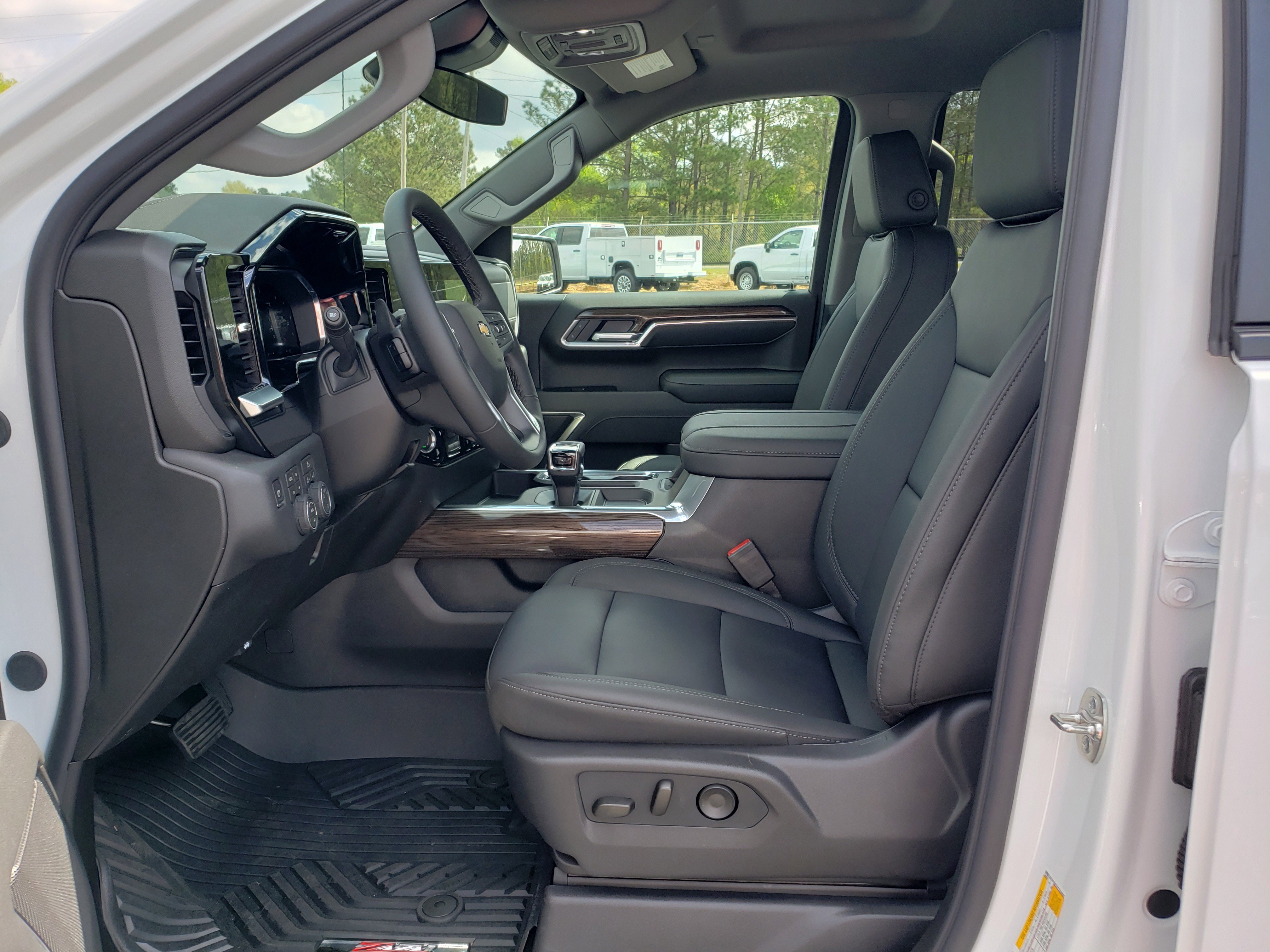 New 2026 Chevrolet Silverado 1500 LT image 30