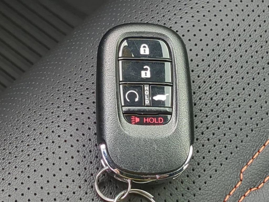 Used 2025 Honda CR-V Sport-L image 29
