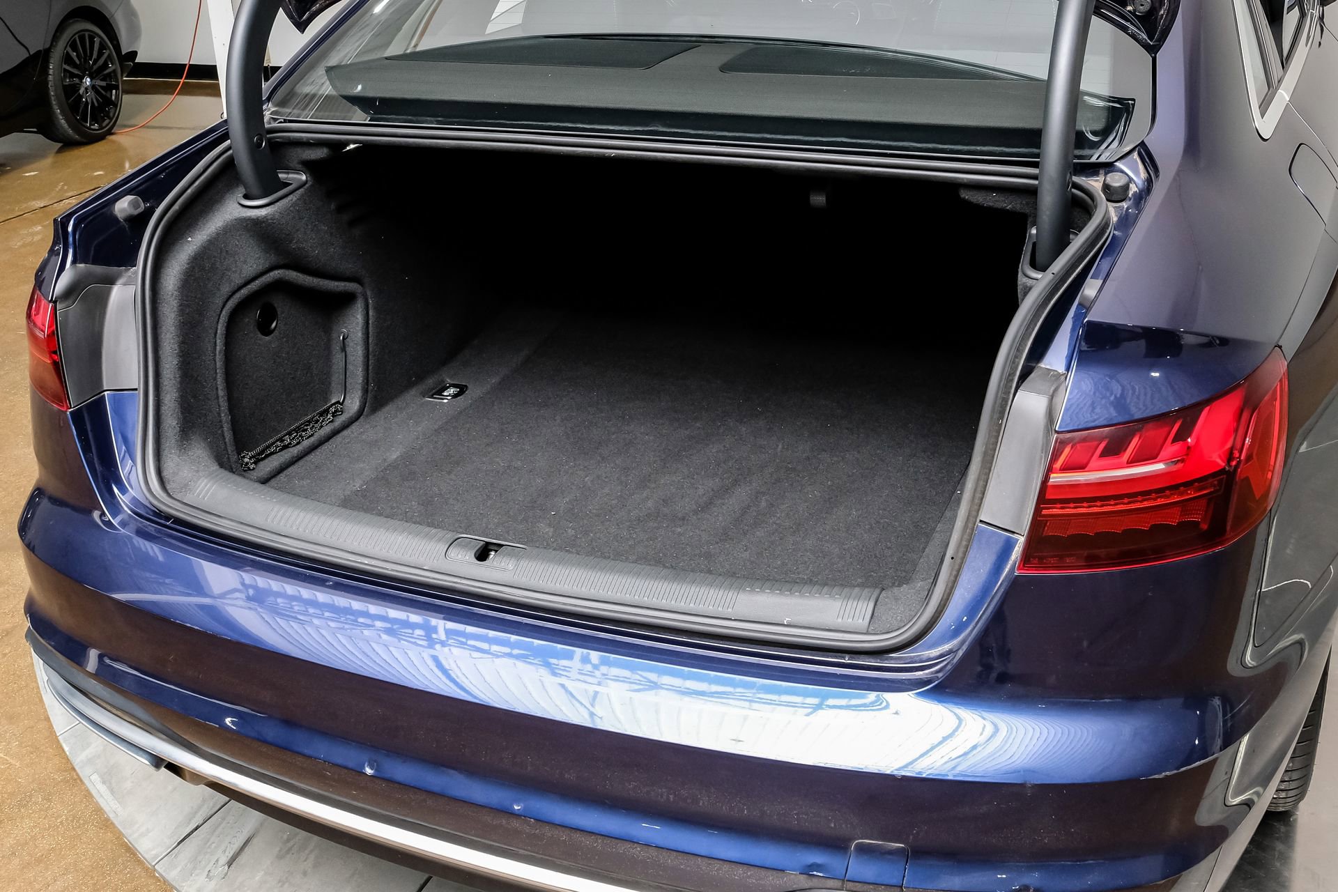 Used 2022 Audi A4 2.0T Premium image 56