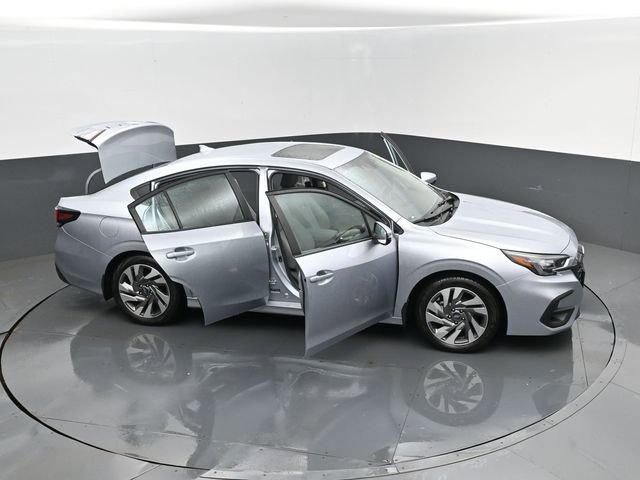 Used 2025 Subaru Legacy Limited image 30