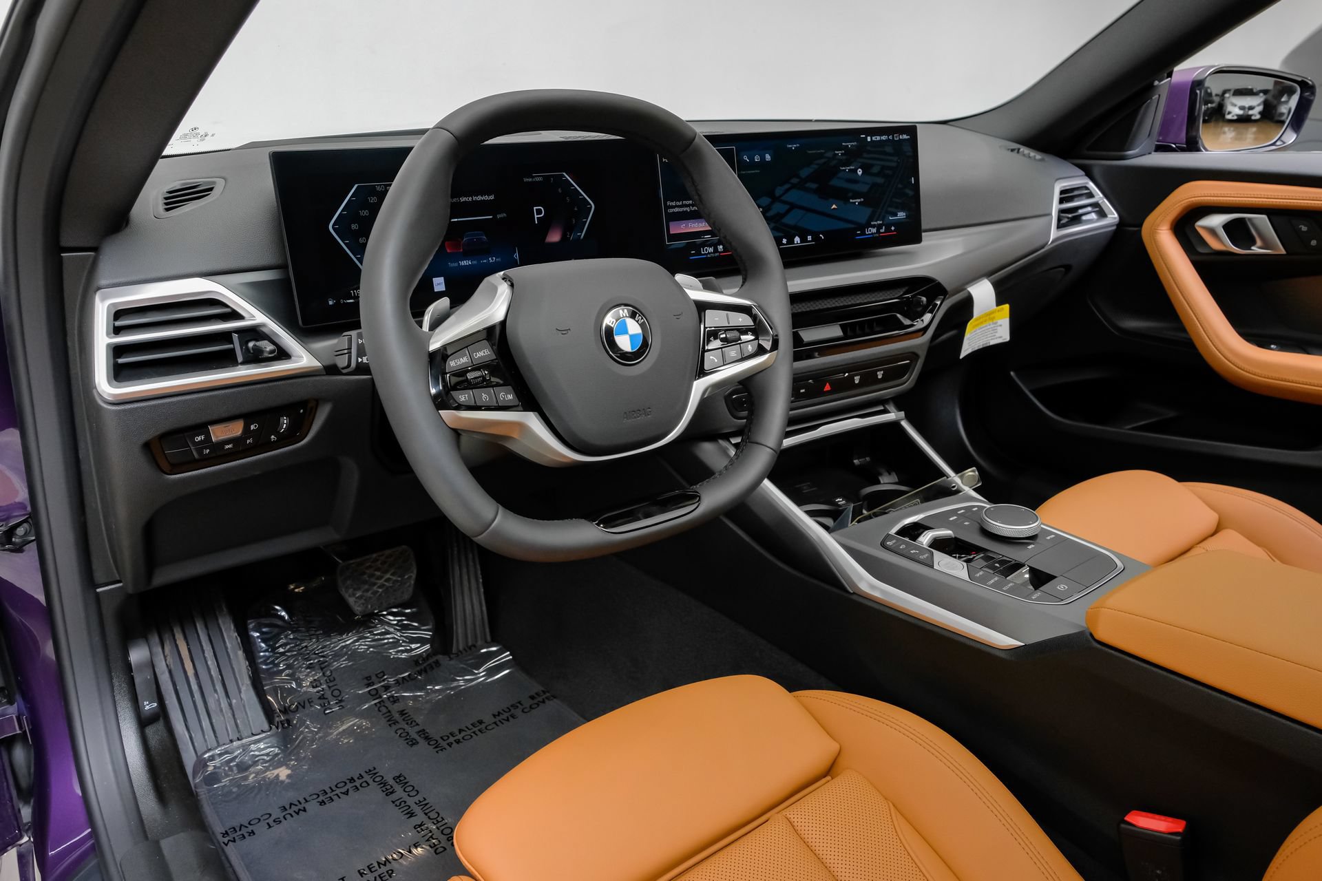 Used 2025 BMW 230i Coupe w/ Premium Package RWD image 3