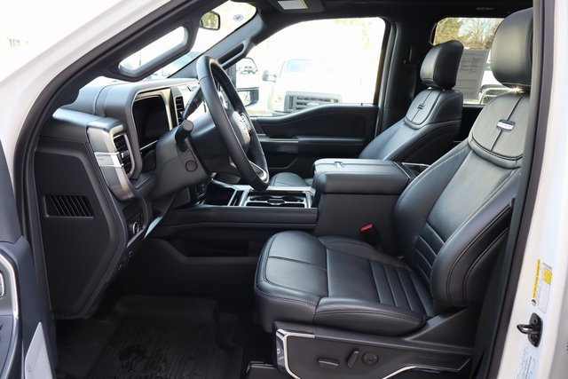 Used 2025 Ford F350 Platinum image 28