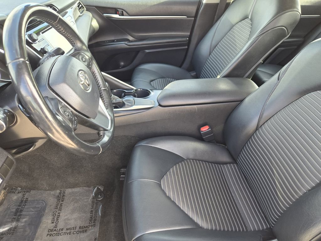 Used 2020 Toyota Camry SE image 14