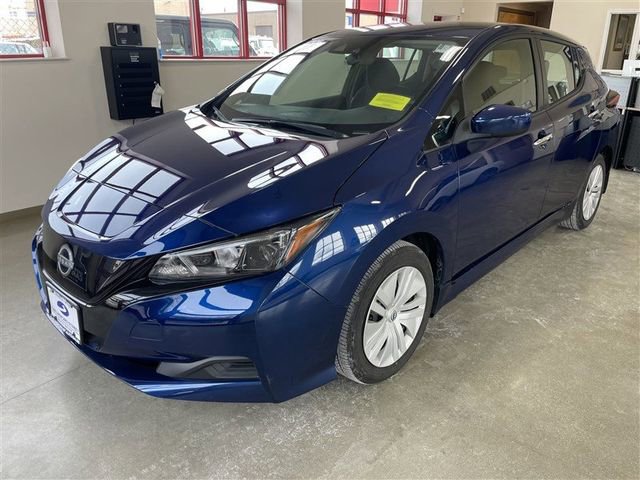 Used 2023 Nissan Leaf S image 2