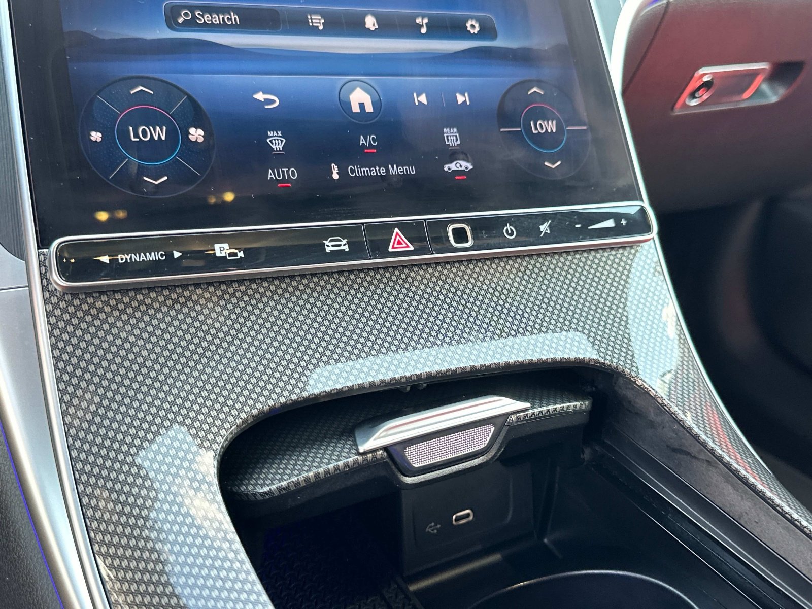 Used 2024 Mercedes-Benz CLE 300 4MATIC Coupe image 16