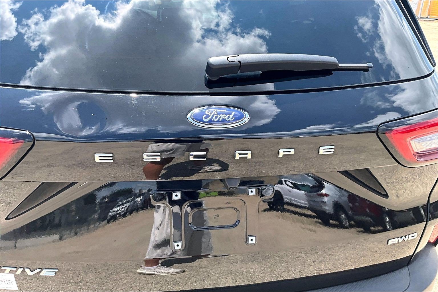 Used 2023 Ford Escape Active AWD/4WD image 31