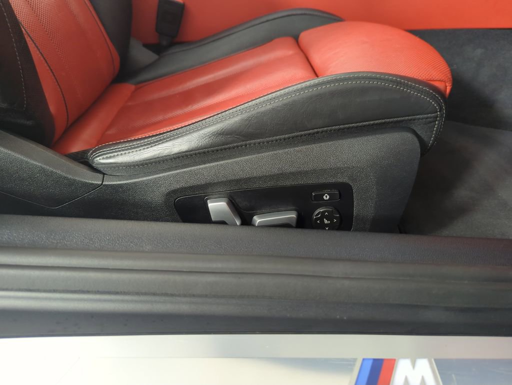 Used 2022 BMW 840i Convertible image 34