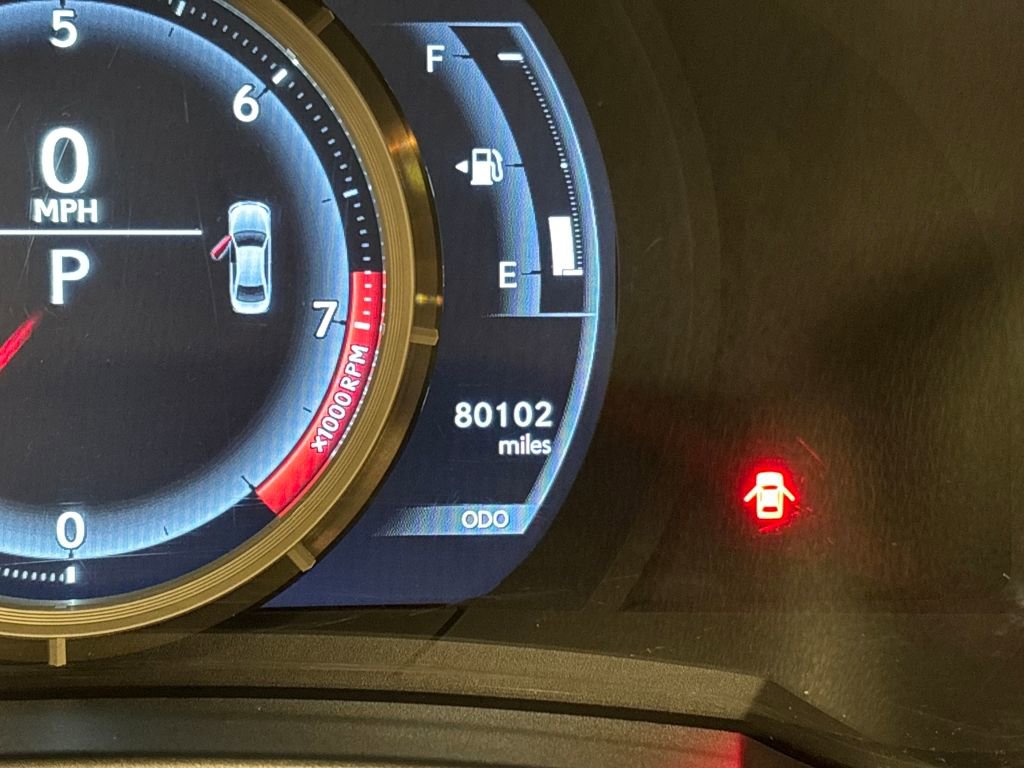 Used 2018 Lexus IS 300 F Sport w/ F Sport Package image 32