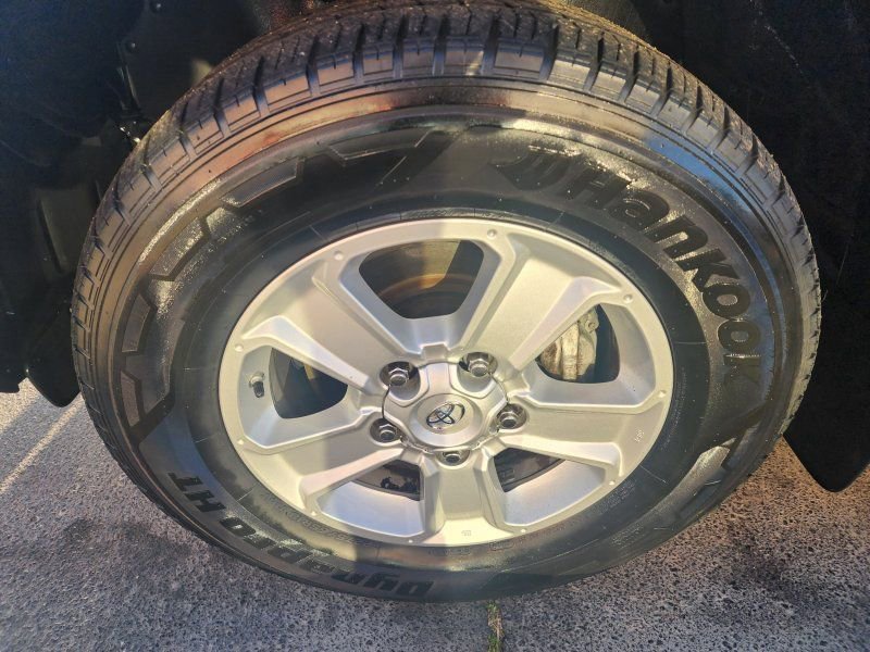 Used 2020 Toyota Sequoia SR5 image 22